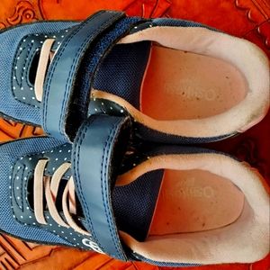 Sneakers for girl size 1